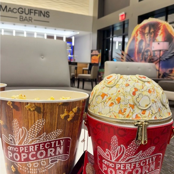 Meet your Posher, Tina - Picture 5 of 6